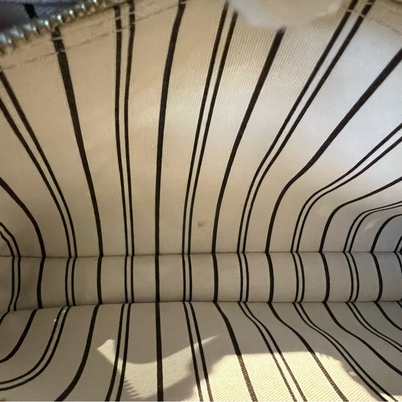 Louis Vuitton Montaigne Impreinte leather - Picture 5 of 15